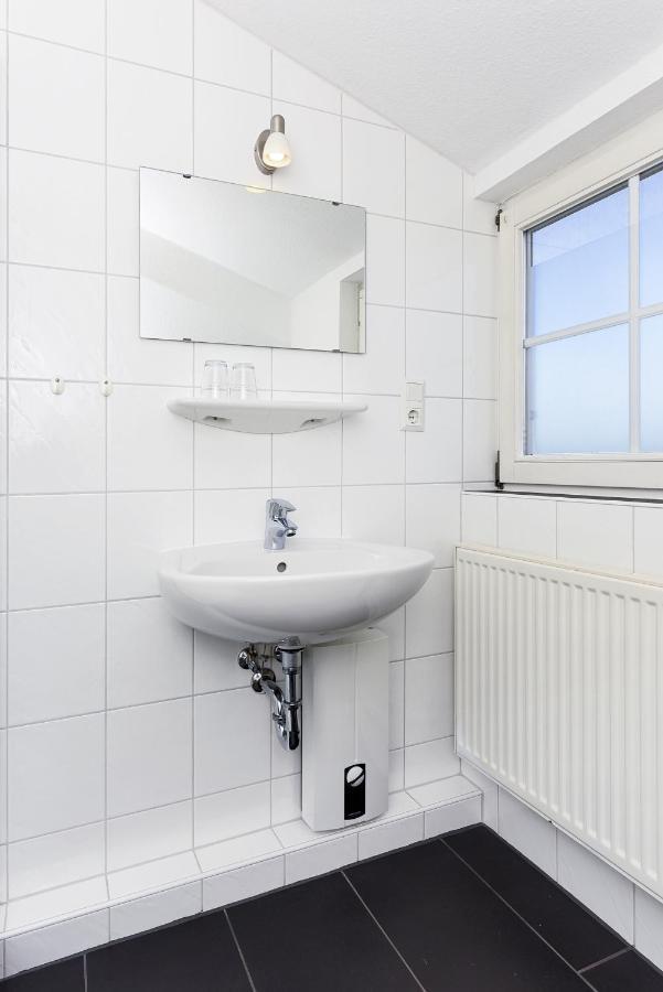 Ferienwohnungen Im Haus Friesische Weite Schillig Exterior photo
